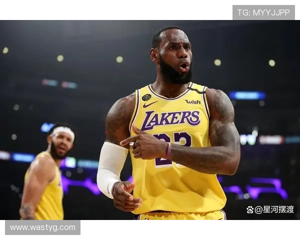 詹姆斯率湖人关键调整西部格局新赛季冠军悬念再起升级联盟风云激荡